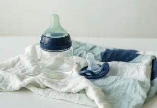 Newborn bottle and pacifier set